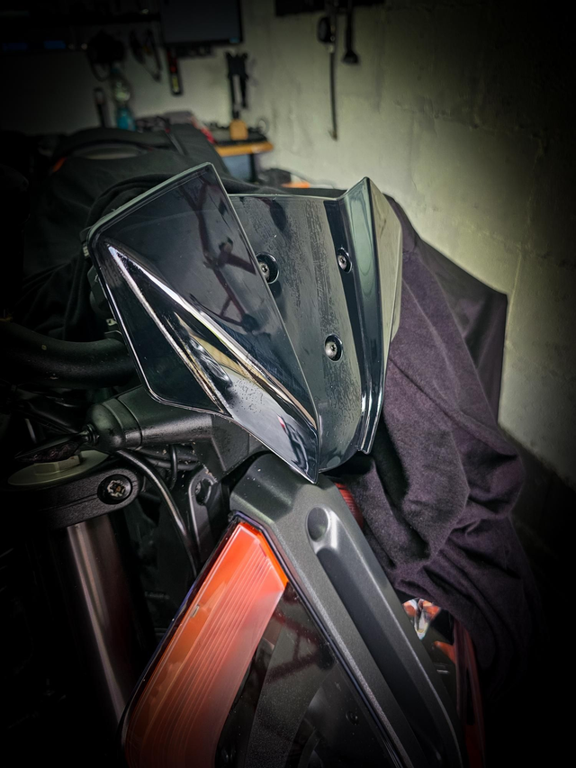 Flyscreen halter Superduke 1290R 2.0