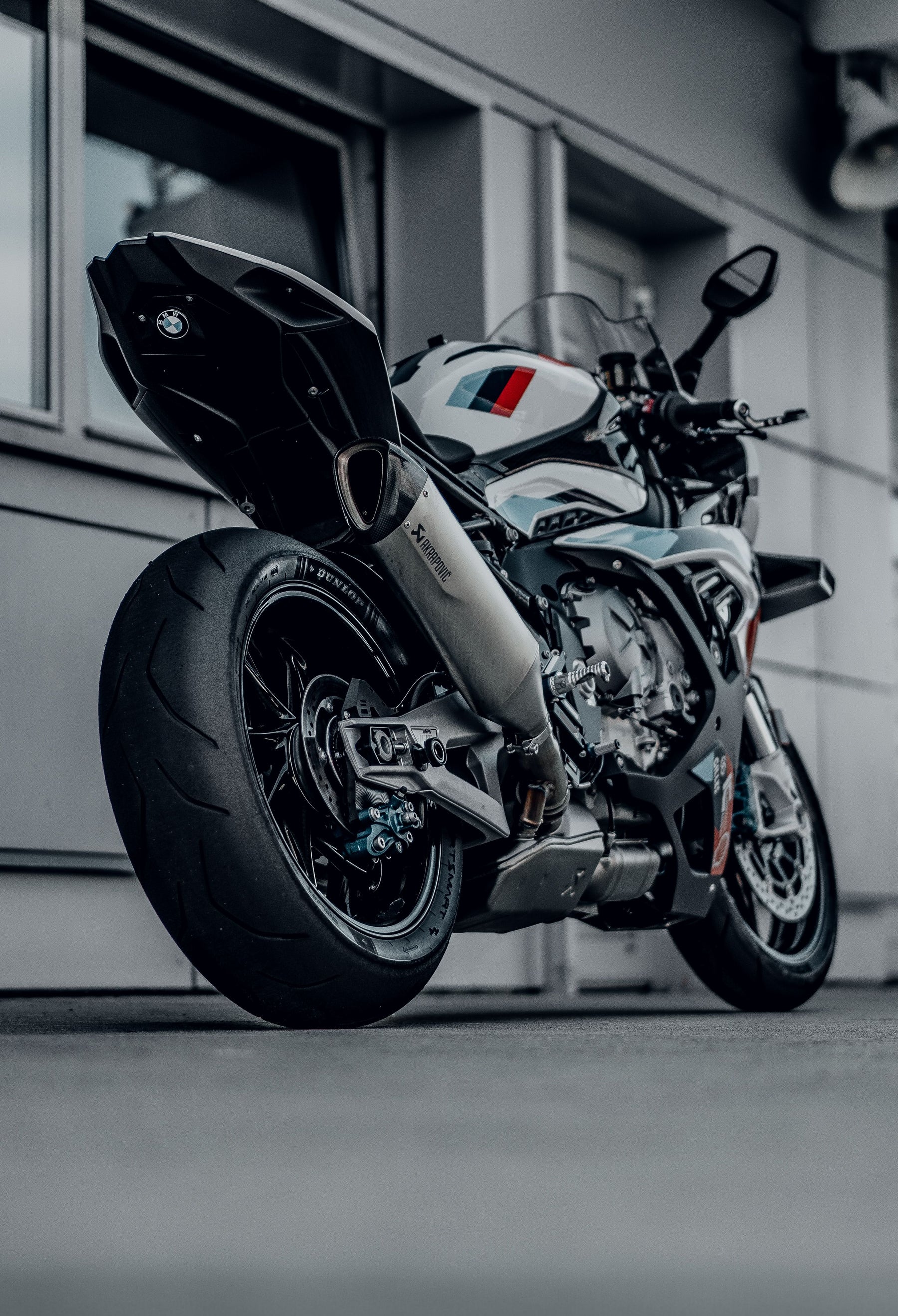 BMW